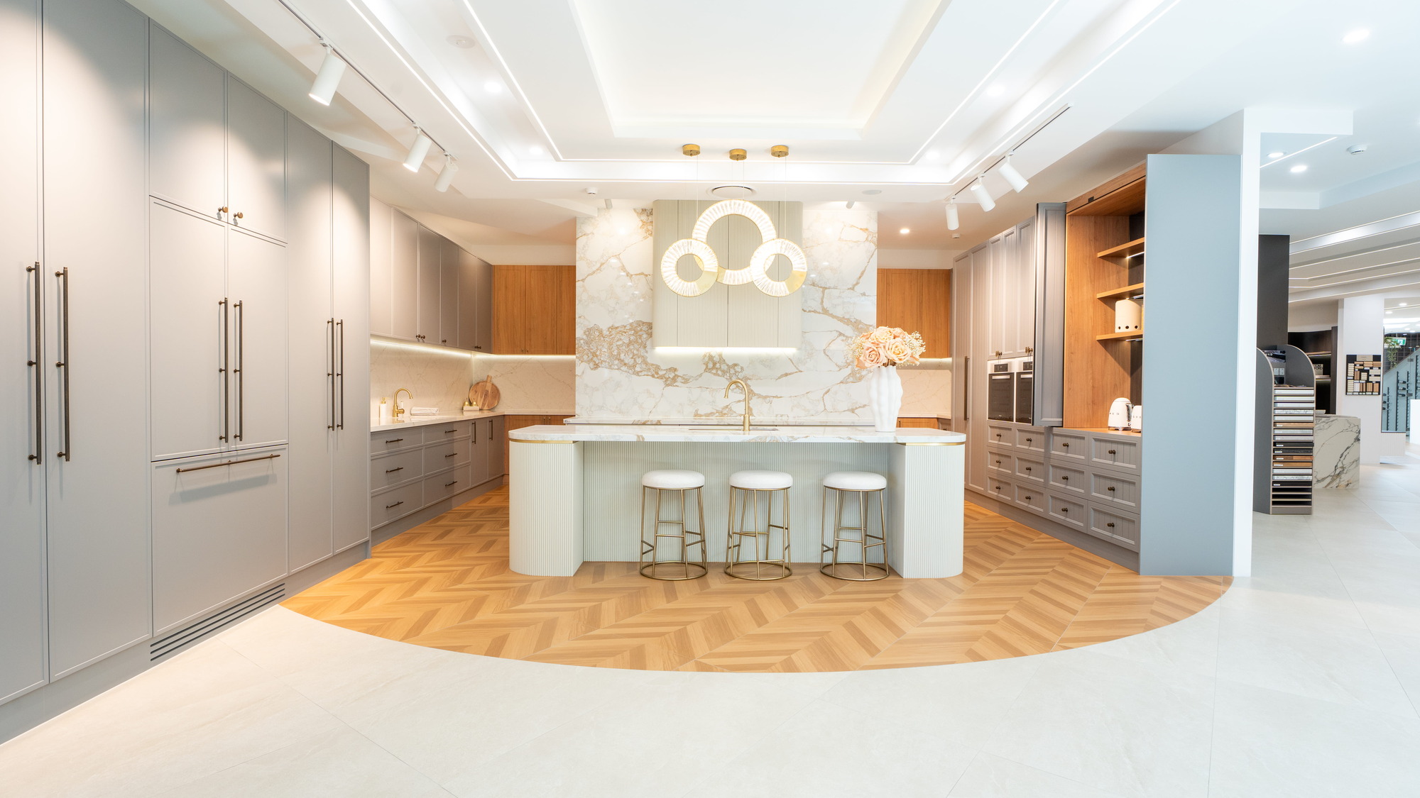 Image gallery marquee